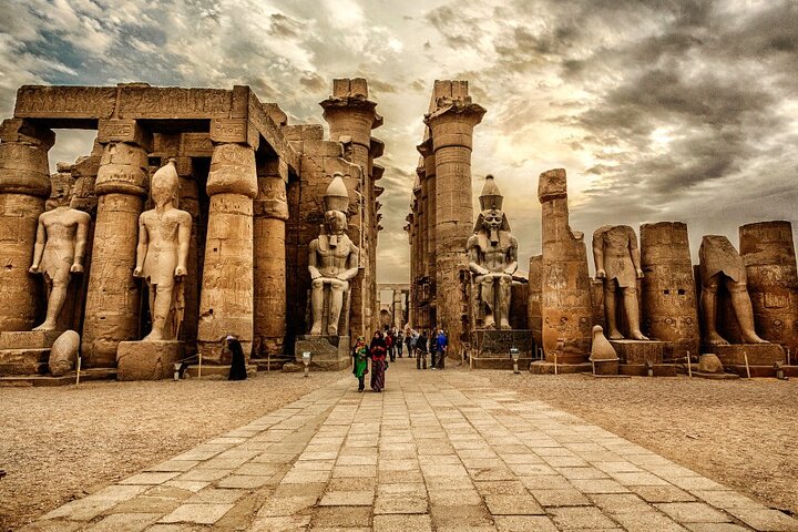Private Luxor Sightseeing Tour from Safaga port 2 days - Image 1