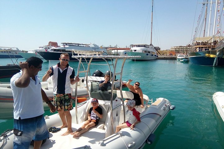 speed boat to dolphin - Image 2