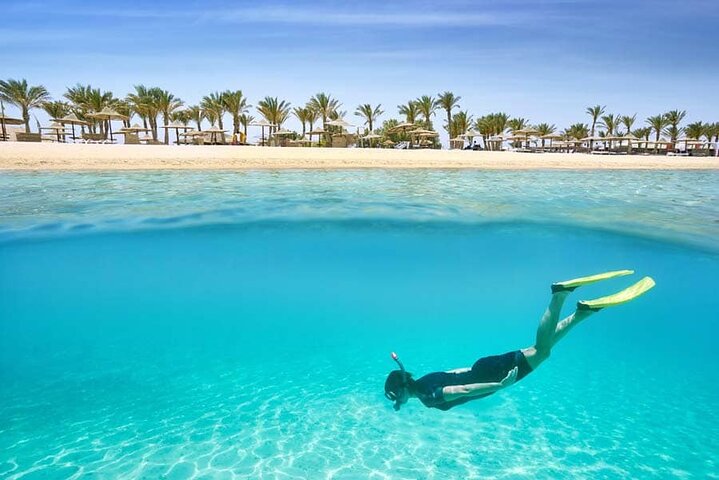 VIP Boat Trip with Diving and snorkeling in Hurghada - Image 5