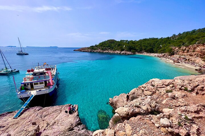 Cala Salada and Unspoiled North Beach Tour. Snorkelling and Aquarium - Image 2