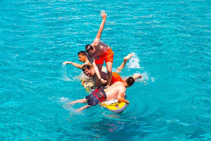 Ibiza Beach Hopping Cruise with Paddleboards, Drinks and Food. 6h - Image 4