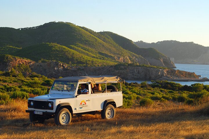 Ibiza - Secret Spots Tour in Land Rover Defender - Image 5