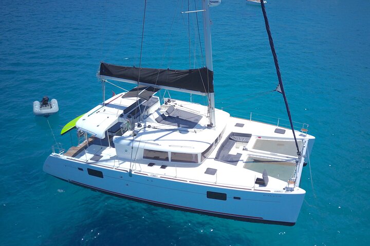Private Catamaran Tour to Formentera and Espalmador - Image 3