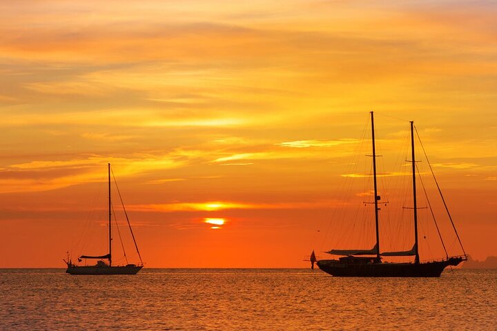 Sunset Boat Tour in Ibiza with All Inclusive - Image 1