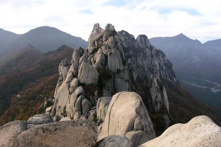 2-days: Mt Seorak, East Sea(Naksansa) & Nami or Ulsanbawi Hiking - Image 4