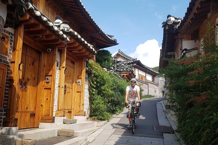Seoul Morning E-bike Tour - Image 2