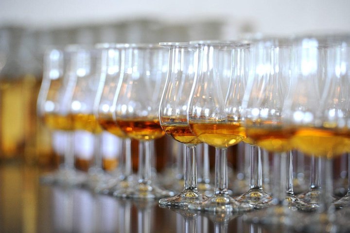 Legendary Glenmorangie Distillery Visit - Image 1