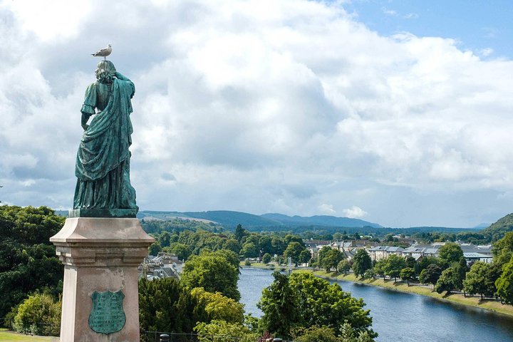 Private Historical tour in Inverness - Image 1