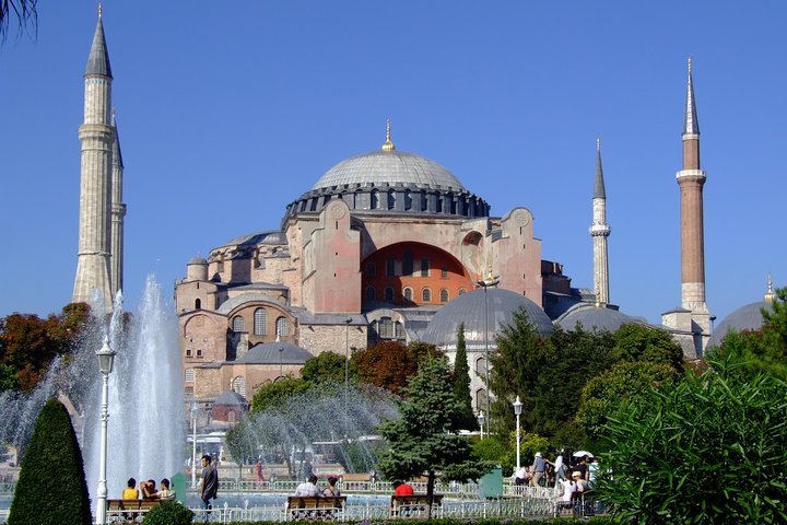 1 Day Private Guided Highlights of Istanbul Tour - Image 4