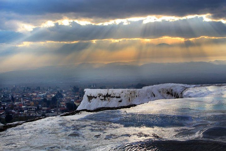 2 Days Ephesus and Pamukkale Tour from Istanbul (with 4-star hotel and ✈) - Image 1