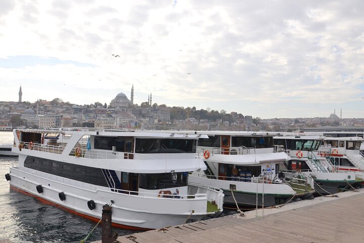 2-Hours The Sultan of The Bosphorus Tour - Image 4