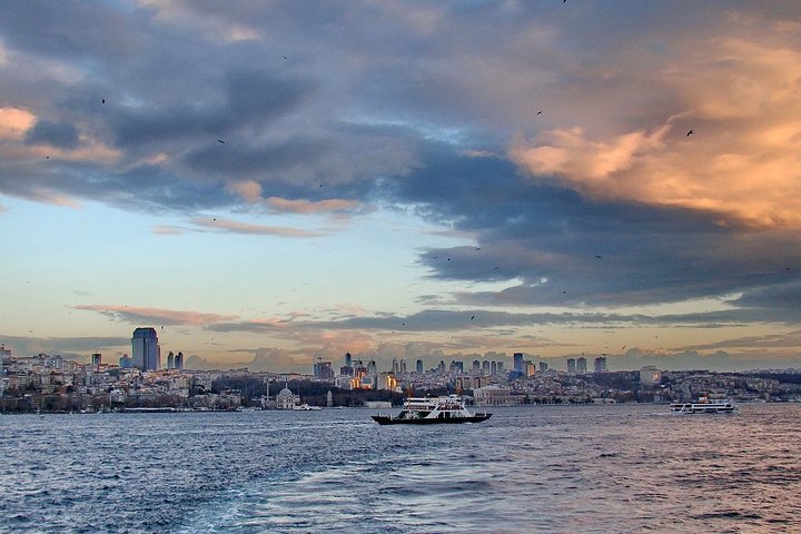 Bosphorus Dinner Cruise - Image 3