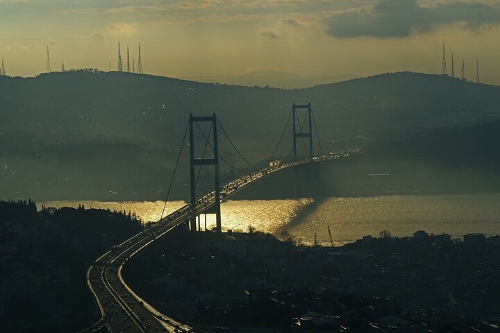 Bosphorus Dinner Cruise - Image 4