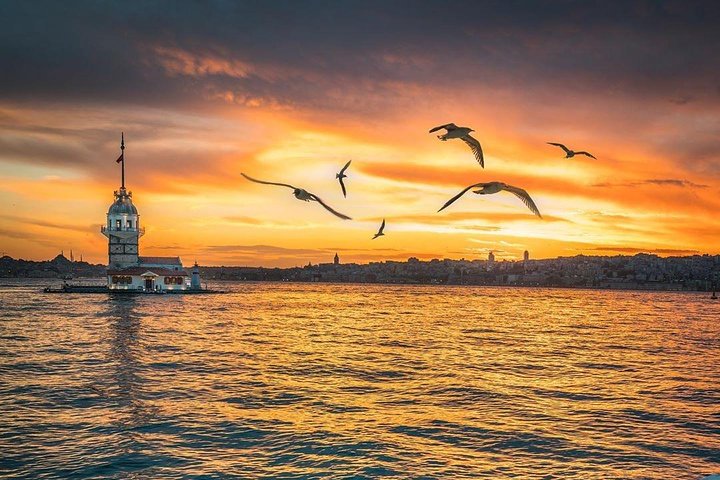 Bosphorus Dinner Cruise Istanbul - Image 2