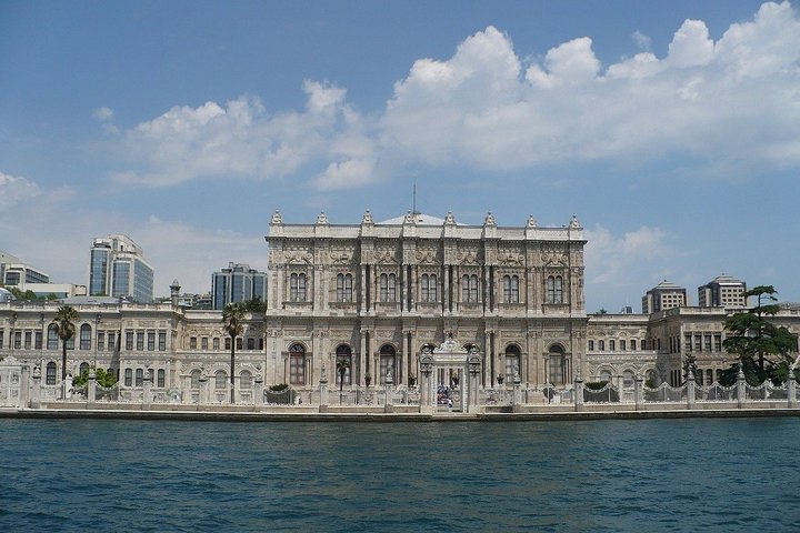Dolmabahçe Palace and Journey Through Two Continents - Image 5