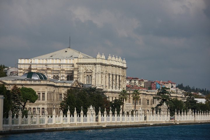 Dolmabahçe Palace and Journey Through Two Continents - Image 2