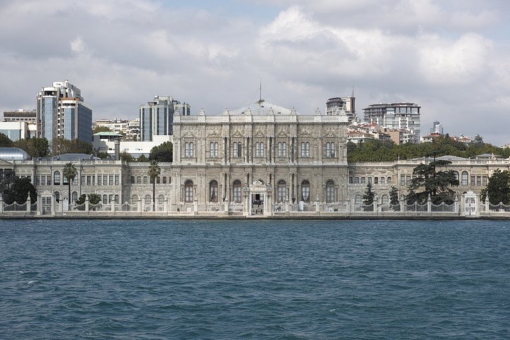 Dolmabahçe Palace and Journey Through Two Continents - Image 4