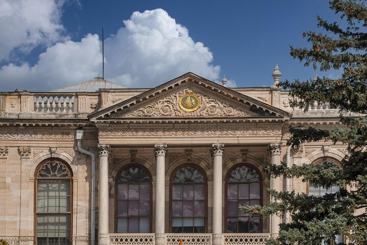 Dolmabahce Palace Tour and Bosphorus Yacht Cruise - Image 4