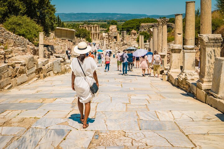 Ephesus and Pamukkale Tours 2 Days 1 Night from Istanbul by plane - Image 4