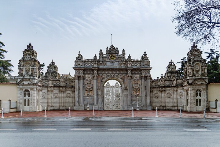Full-Day Istanbul Private Tour with Dolmabahce Palace and Lunch - Image 1