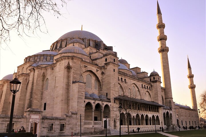 Full-Day Istanbul Private Tour with Dolmabahce Palace and Lunch - Image 4