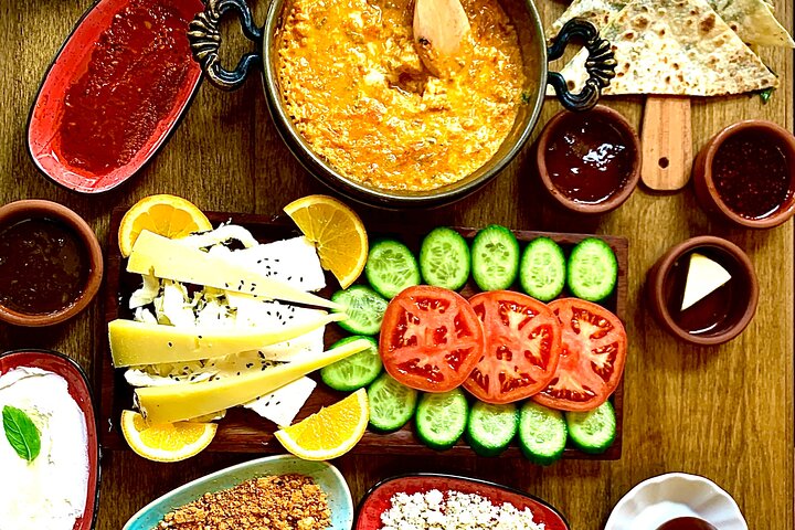 Guided, Food and Wine Tasting Tour in Istanbul  - Image 1