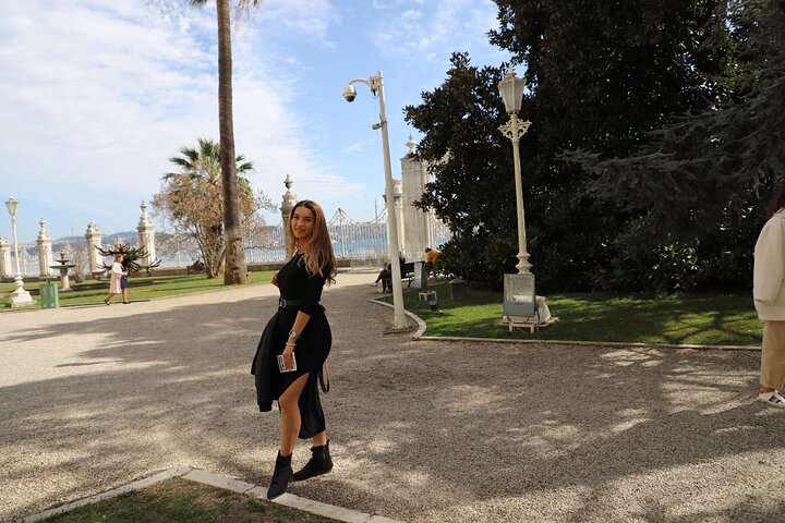 Half Day Dolmabahce Palace Tour in Istanbul - Image 4