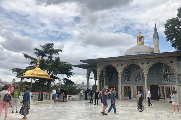 Historical Tour of Istanbul Old City with Expert Tour Guide - Image 3