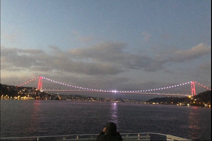 İstanbul 3 Hours Boat Cruise "Europe and Asia Together" - Image 3