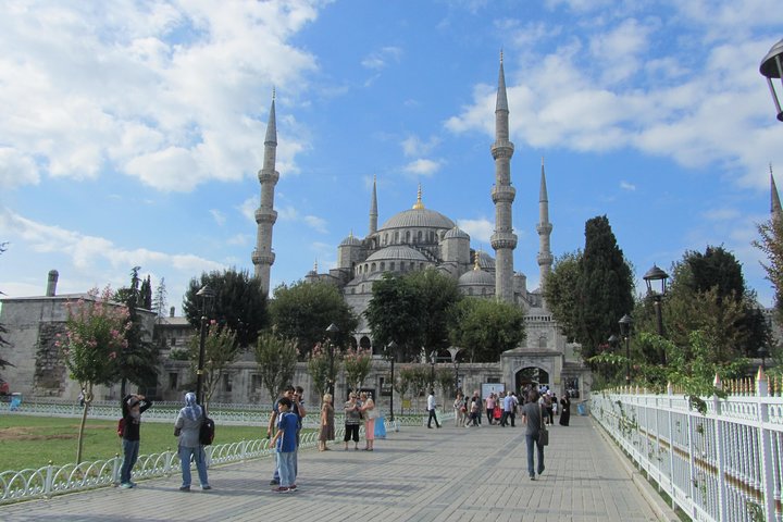 Istanbul: Blue Mosque & Hagia Sophia Small-Group Tour - Image 5