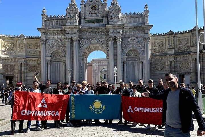 Istanbul City Tour with Dolmabahce Palace & Bosphorus Cruise - Image 1