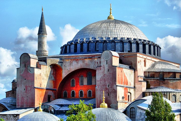 Istanbul Classics and Bosphorus Cruise Private Tour - Image 1