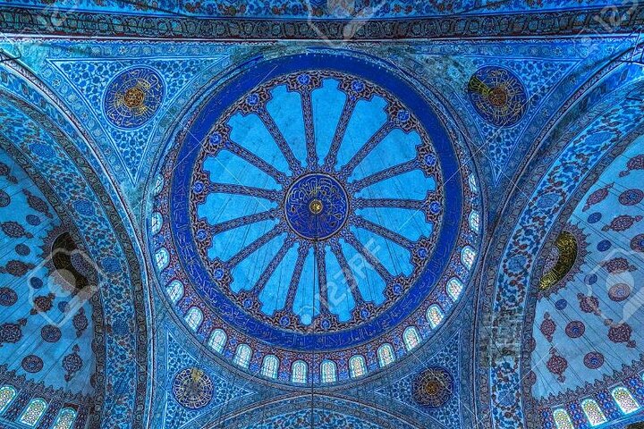 Istanbul Classics with Hagia Sophia, Blue Mosque, Topkapı Palace & Grand Bazaar - Image 4