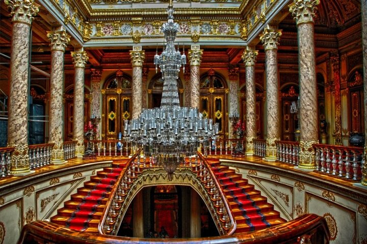 Istanbul Dolmabahce Palace / Bosphorus Cruise Tour - Image 1