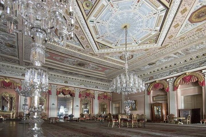 Istanbul Dolmabahce Palace / Bosphorus Cruise Tour - Image 4