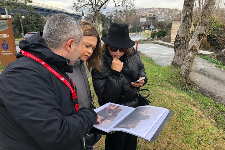 Istanbul: Fener and Balat - Private Tour - Image 1