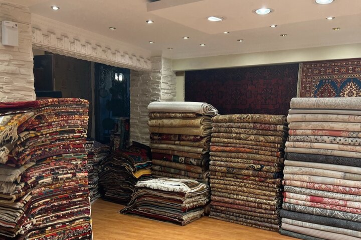 Istanbul full day private shopping tour with expert guide - Image 4