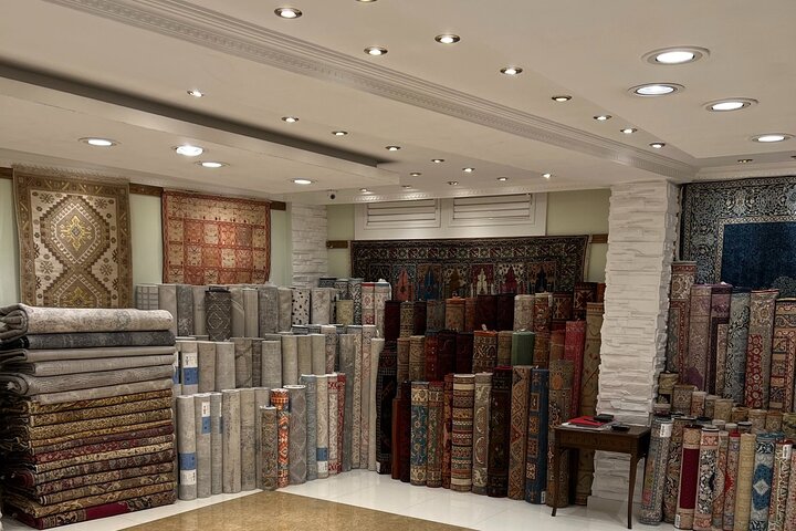 Istanbul full day private shopping tour with expert guide - Image 5