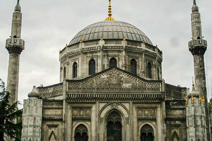 Istanbul Holy City Tour - East Met Glitz - Image 5