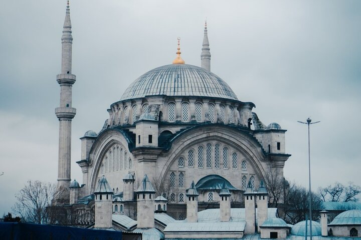 Istanbul Holy City Tour - East Met Glitz - Image 2