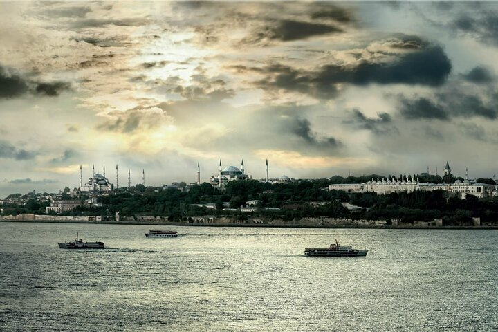 Istanbul Holy City Tour - East Met Glitz - Image 1