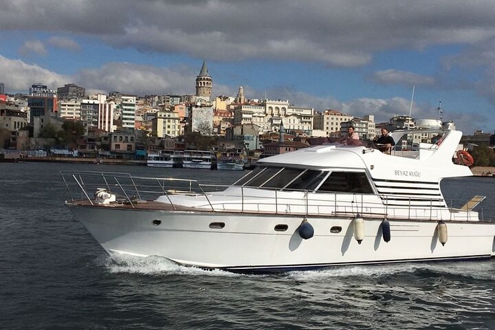 Istanbul Private 2 hours Bosphorus Yacht Cruise + Hotel Transfers - Image 2