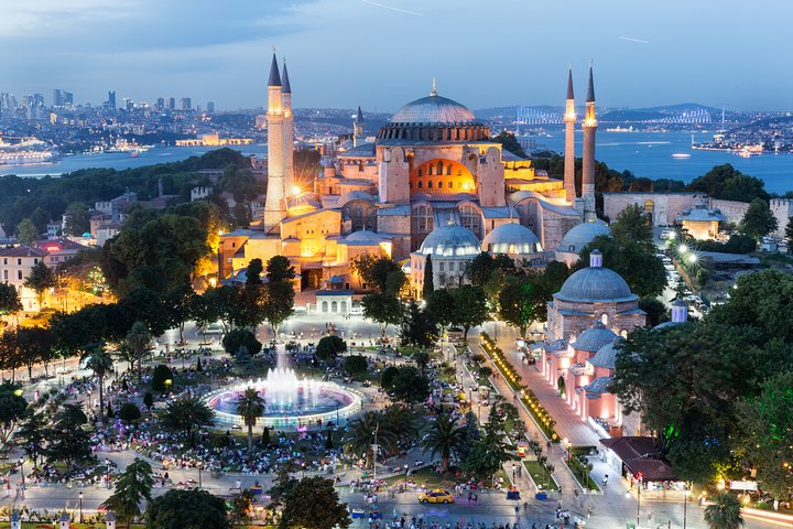 Istanbul Shore Excursion: Istanbul by Night Turkish Dinner and Show - Image 5