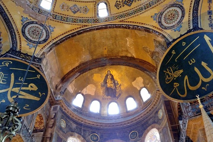 Istanbul: Tour of Basilica Cistern, Topkapi Palace and Hagia Sophia - Image 3