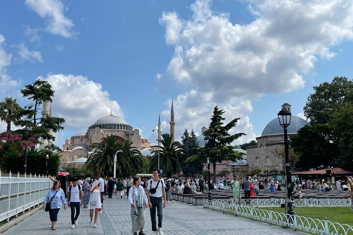 Istanbul: Tour of Basilica Cistern, Topkapi Palace and Hagia Sophia - Image 2