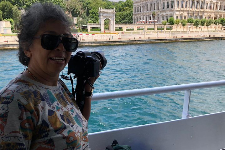 Morning Bosphorus Cruise with 3 Stops, Guide, Snacks, and Ticket Included - Image 4