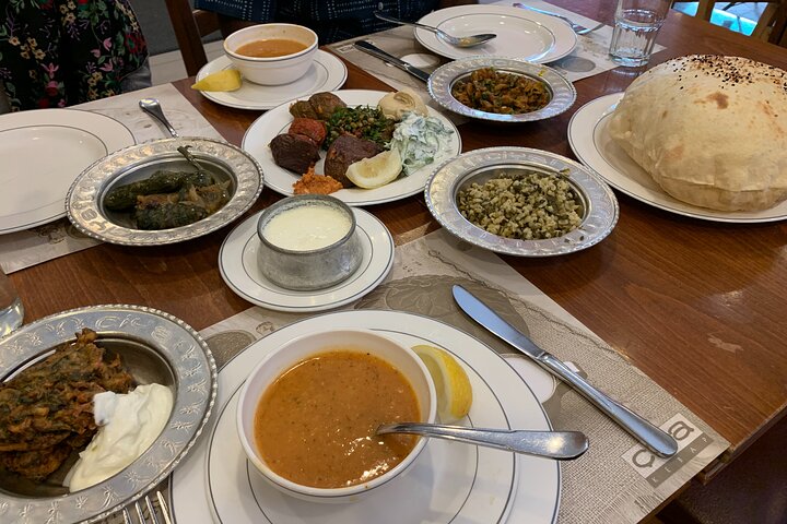 Private and guided VEGETARIAN / VEGAN tour of Istanbul - Image 3