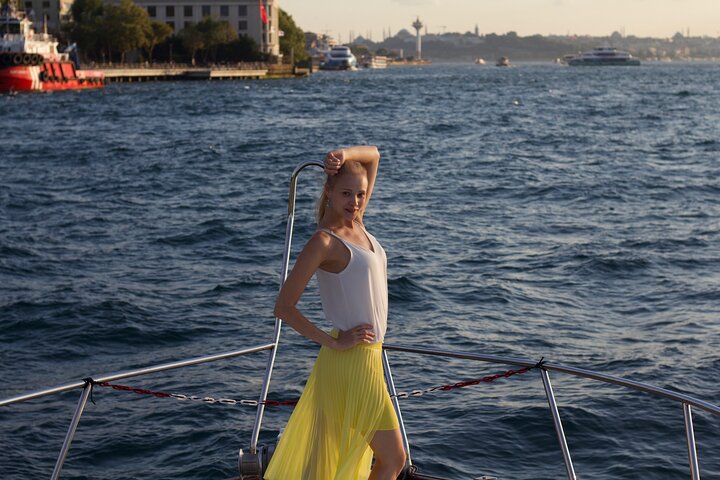 Private Bosphorus Sightseeing Cruise By Luxury Yacht in Istanbul - Image 5