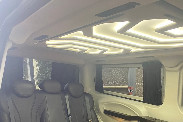 Private chauffeured car rental in Istanbul - Image 2
