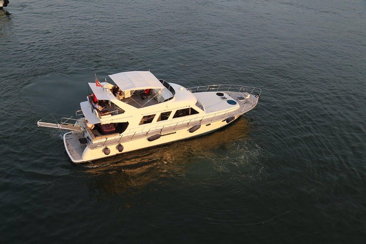 Private Cruise trough Bosphorus Istanbul - Image 2